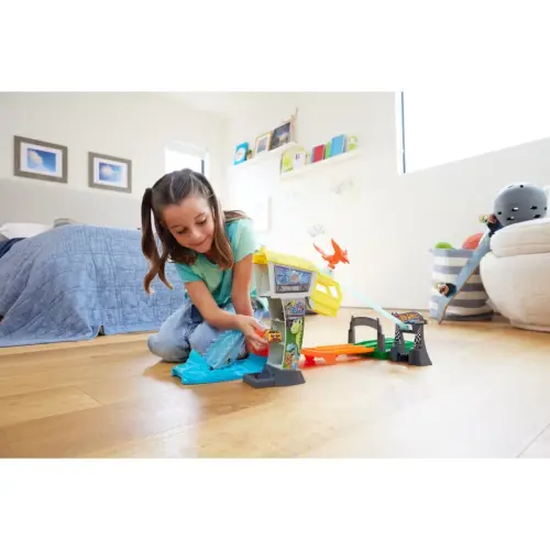 Mattel Hot Wheels RacerVerse Jurassic World Blue’s Raptor Rush Track Set — imagen 6